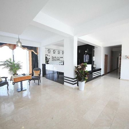Greenland Premium Residance Nicosia Buitenkant foto